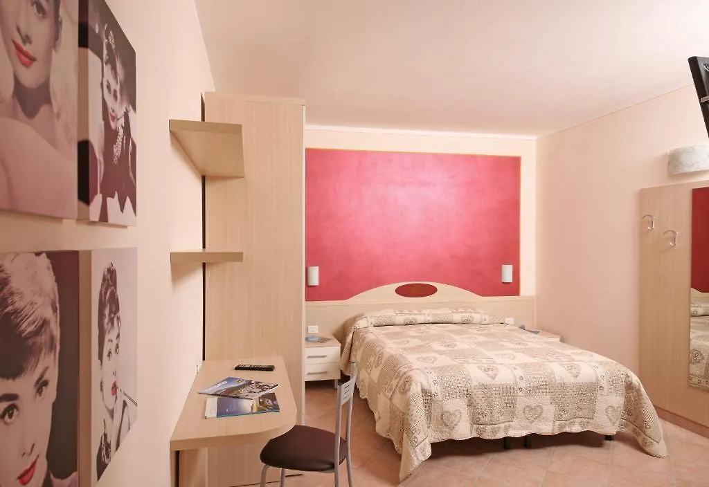 Hotel Residence La Pertica Tremosine 3*,  Italy